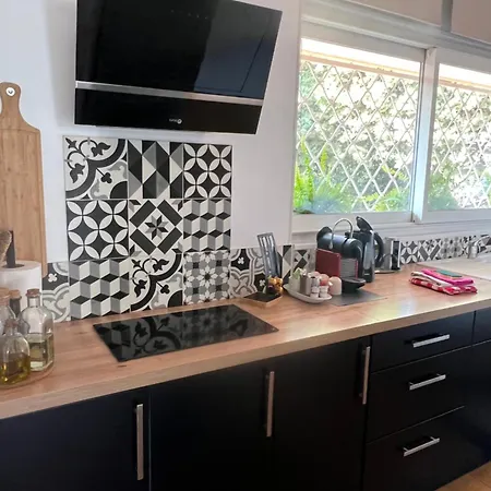 Magnifique A Cassis,parking,2 Pas Du Port Апартаменты